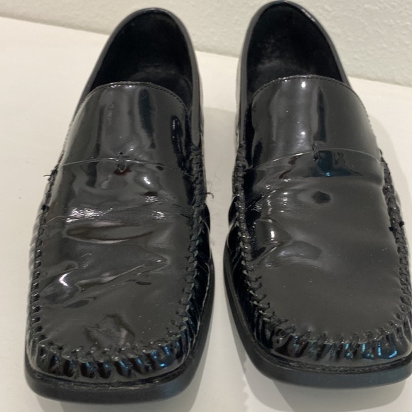 Cole Haan Patent Leather Black Loafer | Size 7.5 made in Brazil - Picture 2 of 11